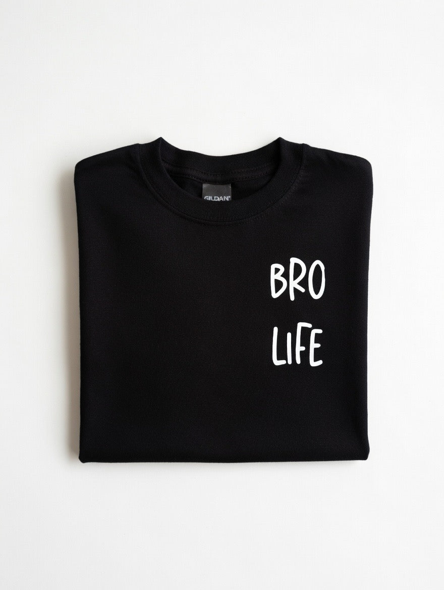 Bro life pocket graphic T-shirt