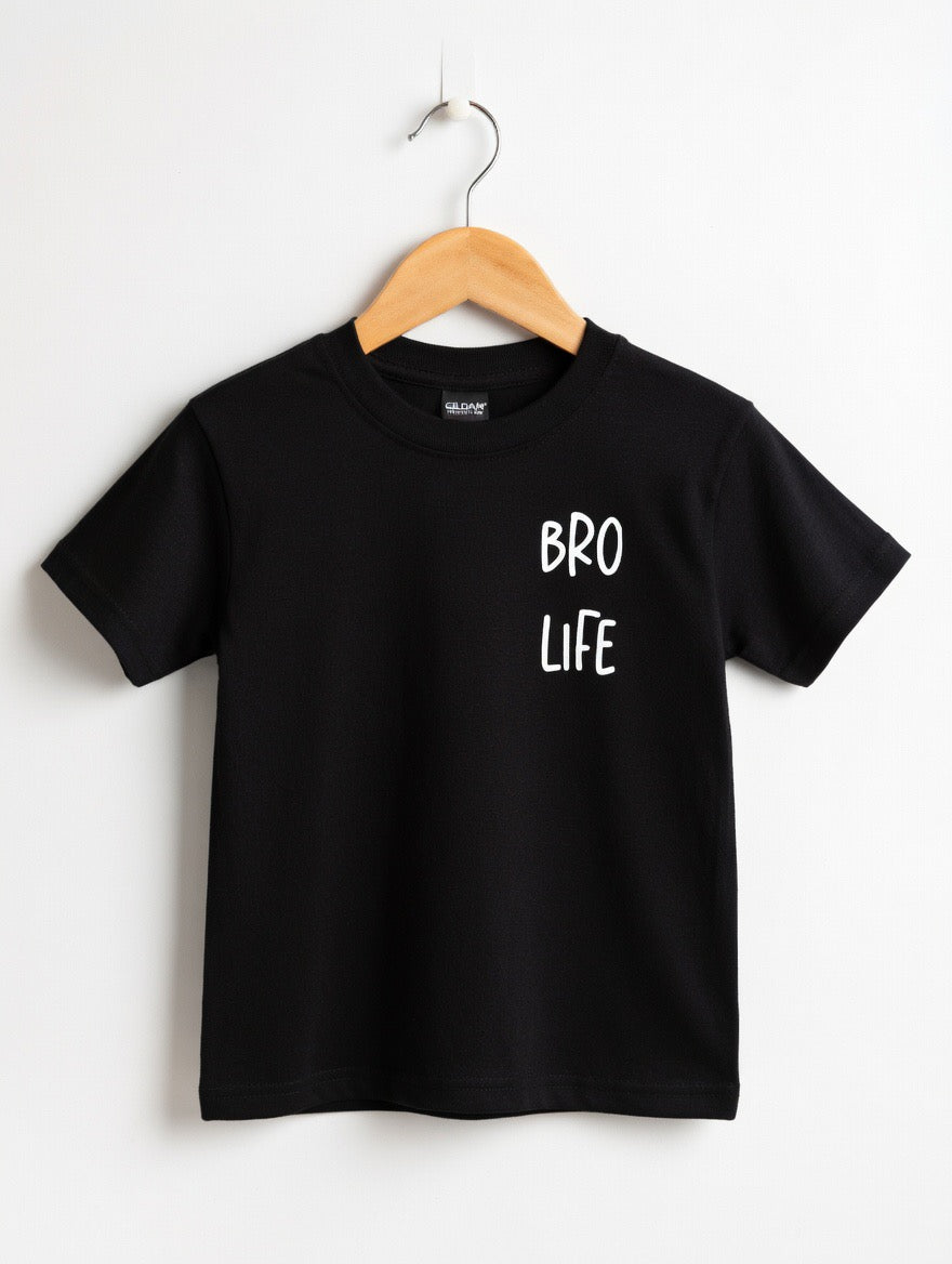 Bro life pocket graphic T-shirt
